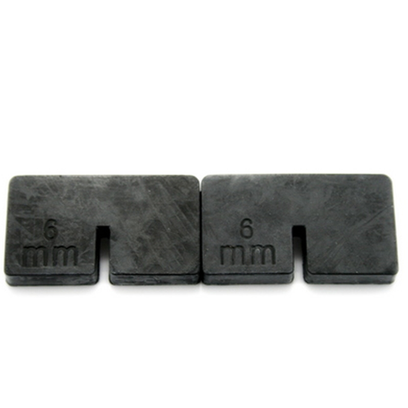 Podkładki gumowe do uchwytu 45x45mm Podkładki gumowe do uchwytu 45x45mm